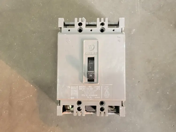 Used WESTINGHOUSE HFB2015 Switchgears British Columbia CA | Lenmark #242547