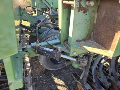 USED 1988 GREAT PLAINS 2SF30