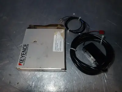 USED KEYENCE FS2T22