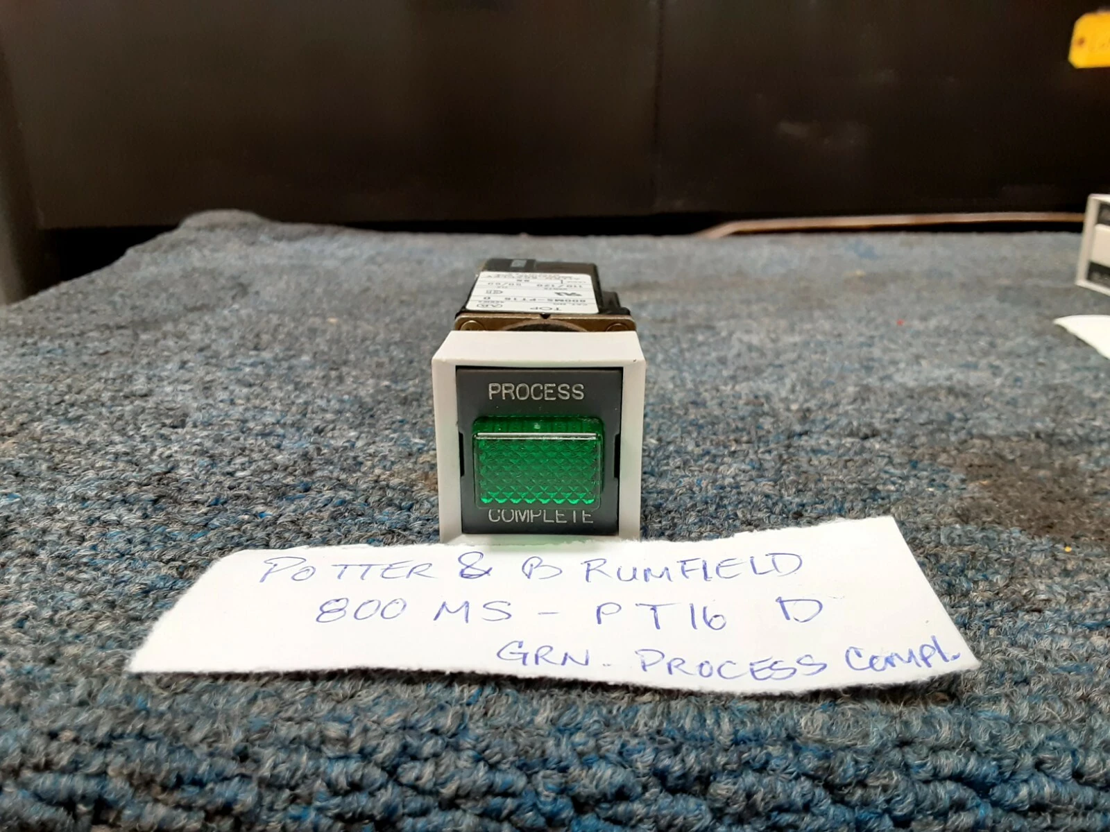 USED Allen Bradley 800MS-PT16 Ser D Pushbutton -GREEN PROCESS