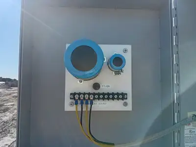 600 Amp 4160 Volts disconnect with capacitor and overload relay protection