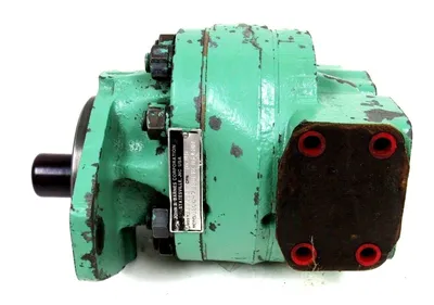 USED JOHN BARNES G30C-7E28C2-B1A32 HYDRAULIC MOTOR 2104256 D-95 G30C7E28C2B1A32