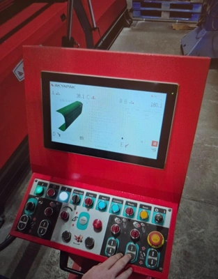AKYAPAK 4-Rolls Plate Bending Rolls (2022), condition of a new, only 5 work hours, POA