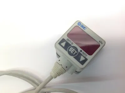 USED SMC HIGH PRECISION VACUUM SWITCH