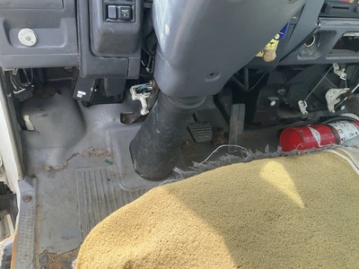 USED 2006 GMC W4500