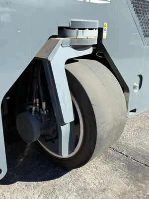 2024 COMBILIFT C25000 LIFT TRUCKS | Machinery Network (17)