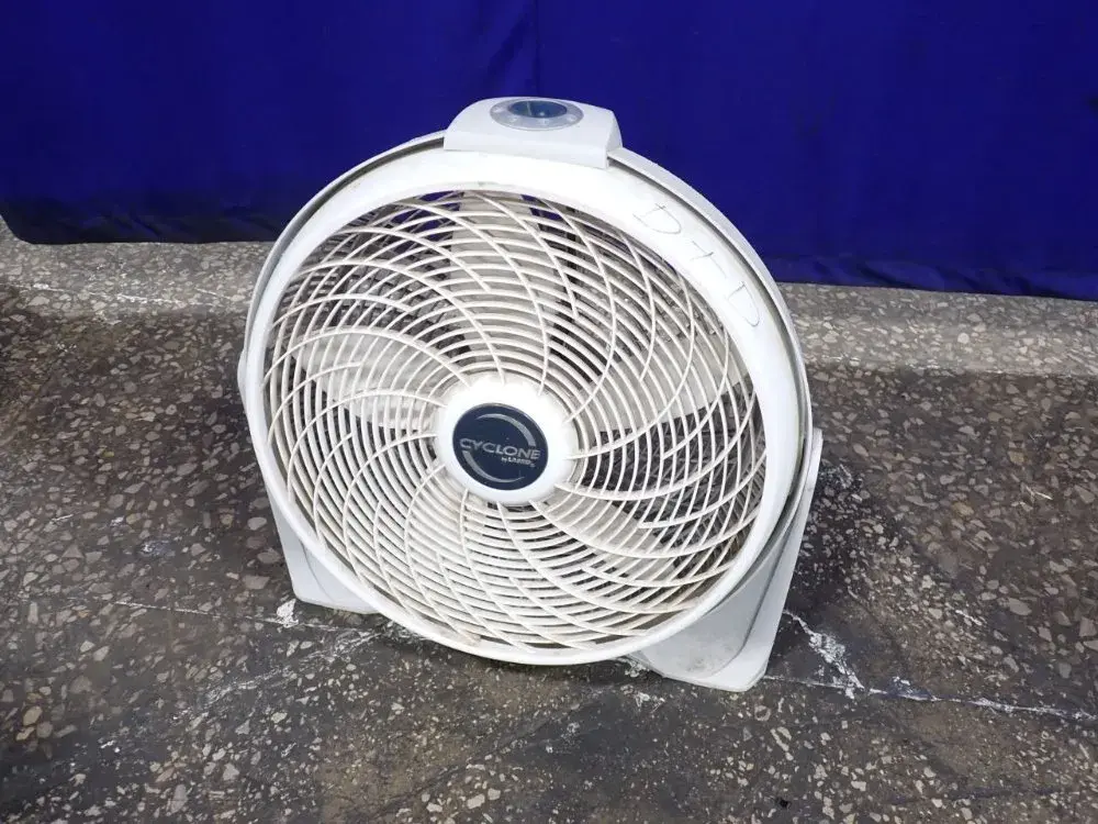 USED LASKO CYCLONE