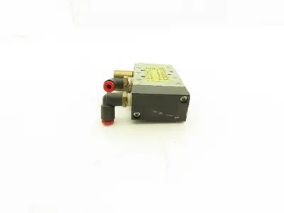IR Ingersoll Rand 99064 Pneumatic Air Interlock Valve 1/4" NPT