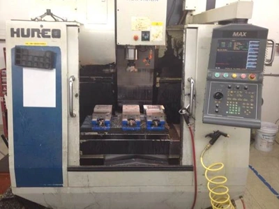 USED 2004 HURCO VM1