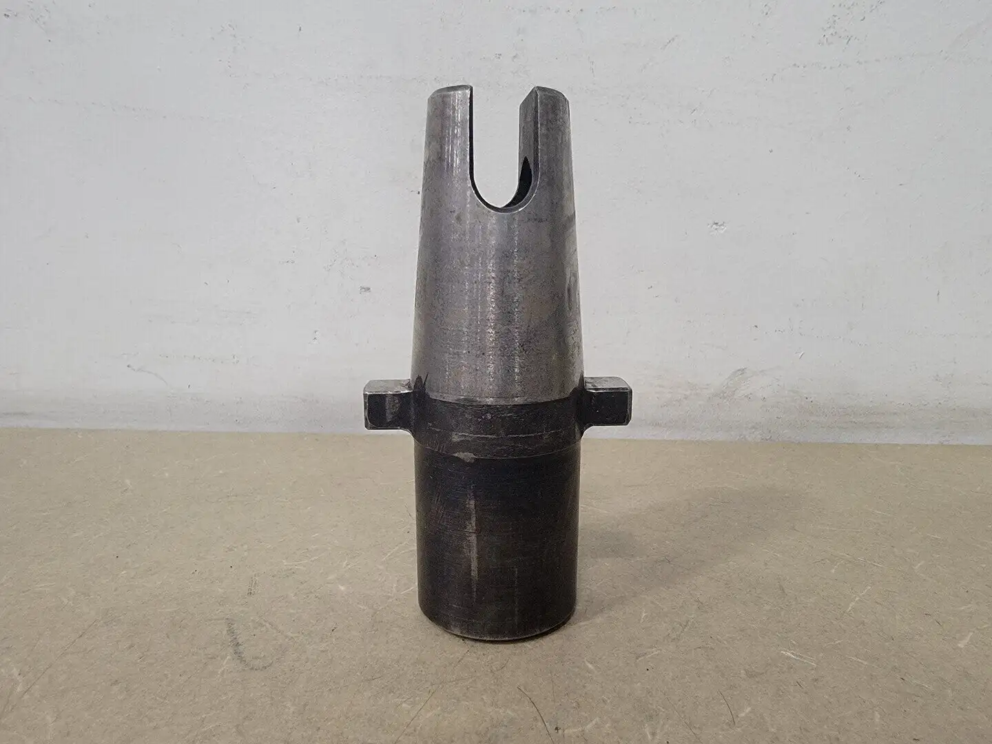 USED UNIVERSAL ENGINEERING 80329