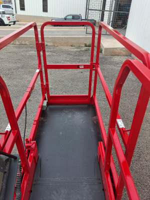 USED 2017 MEC 1330SE