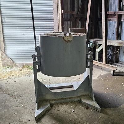 Manual Pouring Furnace