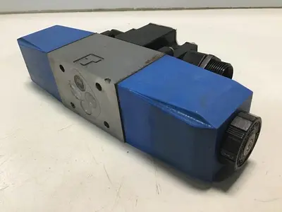 USED VICKERS DG4V36CMP7H750JA100