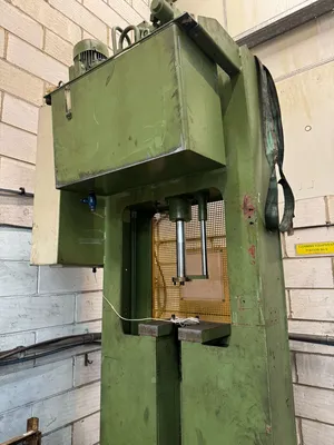 1994 STENHOJ 10 TON LP Presses | Bowland Trading Ltd (12)