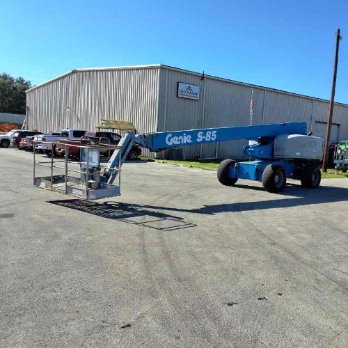 USED 2014 Genie S-85