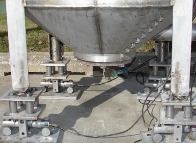 SPC4781  Tank 350 gallon vertical tank, Stainless Steel, conical
