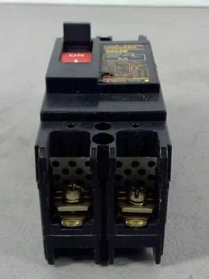 Fuji Electric SA52B BB28S8-005 5 Amp 3 Pole Circuit Breaker 4G