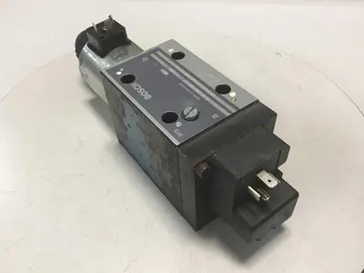 USED BOSCH 0 810 001 904