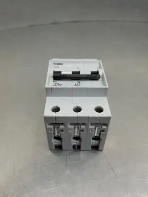Used Siemens 5SX23 C2 Circuit Breaker, 3-Pole, 2 Amp, 400V Circuit Breakers | Palmetto Automation #1150594
