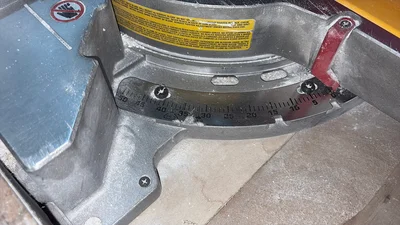 Used _UNKNOWN_ _UNKNOWN_ Double Miter Saws Georgia US | Auction Management Corporation #1548661