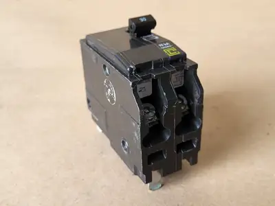 USED SQUARE D QO230