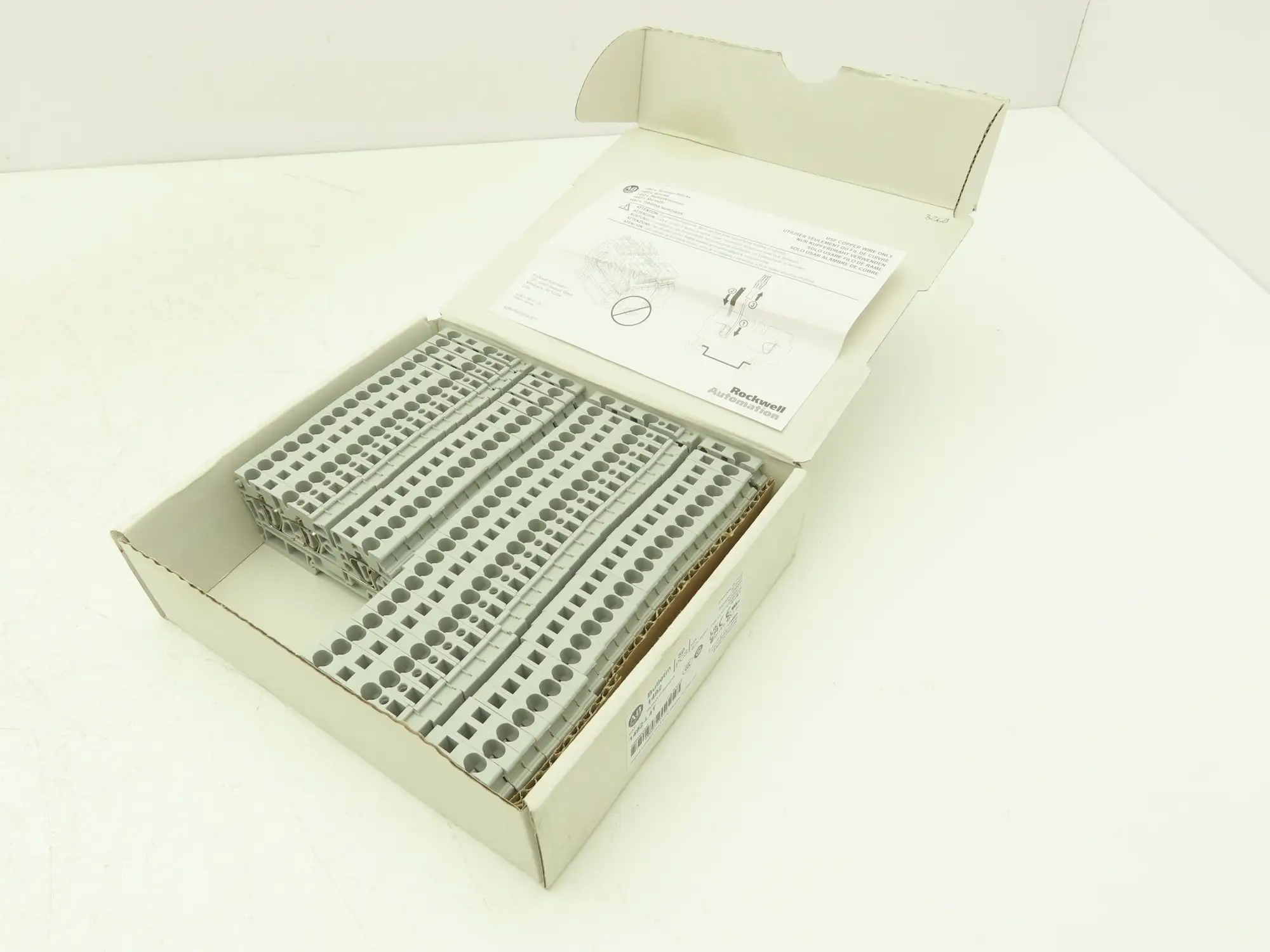 Allen Bradley 1492-L4T Feed-Through Terminal Block Gray 4mm Sq 800V Lot of 43
