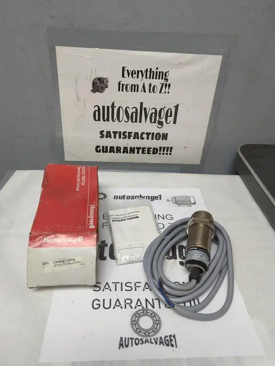 New | in-Stock HONEYWELL 972CP15TM-A13N-L Miscellaneous Equipment (Electrical & Power) | Surplus Asset Holdings #1195744