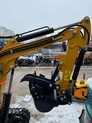 2025 CFG Mini Excavator (MX20R)