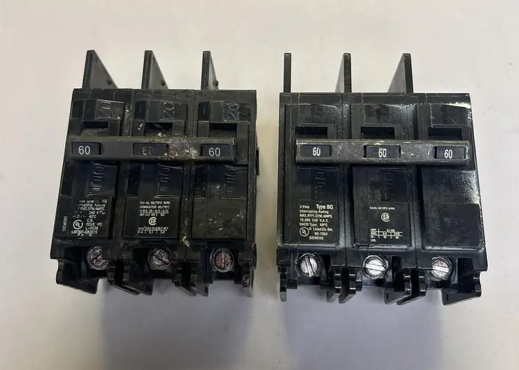Used SIEMENS BQ3B060 Miscellaneous Equipment (Electrical & Power) | Surplus Asset Holdings #1196641