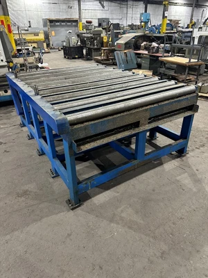 78" X 116" POWERED PLATE FEED CONVEYOR - 4"D