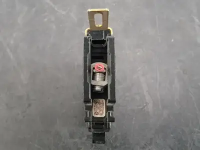 USED SQUARE D QOU130