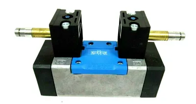 NEW FESTO 159683 SOLENOID VALVE MN1H-5/3E-D-1-C