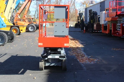 Used 2016 SKYJACK SJ3220 Platform Lifters Pennsylvania US | National Lift Equipment #1369310