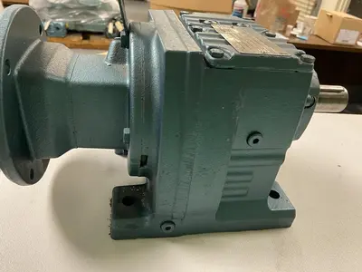 New | in-Stock SEW-EURODRIVE R57AM143 Speed Reducers | Surplus Asset Holdings #1205389