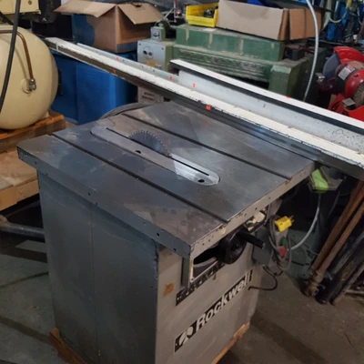 Rockwell RT 31 Table Saw W/Scoring Blade