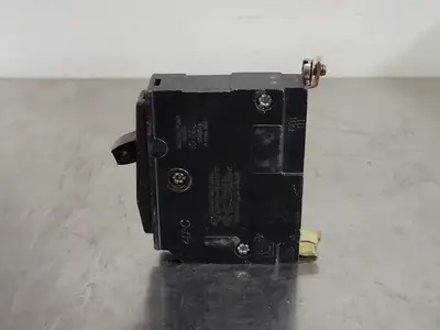 USED SQUARE D QOB120