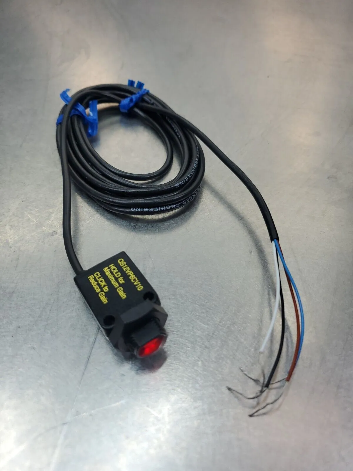 Banner Engineering QS12VP6CV10 Convergent Mini-Beam Sensor. 3E-26