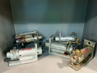 Used LOCTITE _UNKNOWN_ Pumps Ohio US | HGR 24 #1518095
