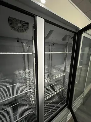 Used TURBO AIR TGF-72SDW Display Refrigerators Florida US | BAM Discount Restaurant Equipment #1390435
