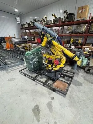 Used FANUC R-2000IB/125L ROBOT STAND MOUNTED ON 71' FANUC GEN VI RTU WITH R-30IB CONTROLLER, 2015 Load/Unload Systems | Harbor Machinery Inc. #1283370