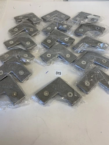 New MK 50.45.001 90 Degree Brackets (Lot Of 16) Fast Shipping!