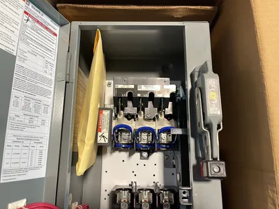 Used SQUARE D 8538SBG33V01CH309P92SX22Y74 Motor Controllers Ohio US | HGR 24 #1150634
