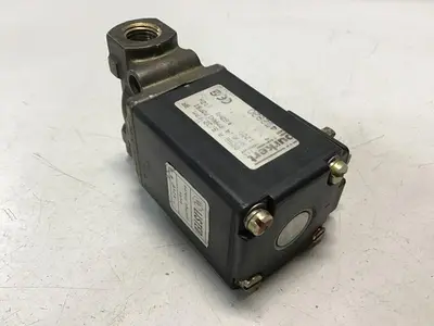USED BURKERT EASY FLUID CONTROL 0256 A 5/32 FPM BR
