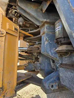USED 2014 LIEBHERR L550
