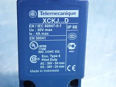 NEW TELEMECANIQUE ZCKJ1D