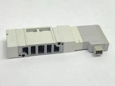SV2100-5FU | SMC  Pneumatic Solenoid Valve 2-Position Single - Used