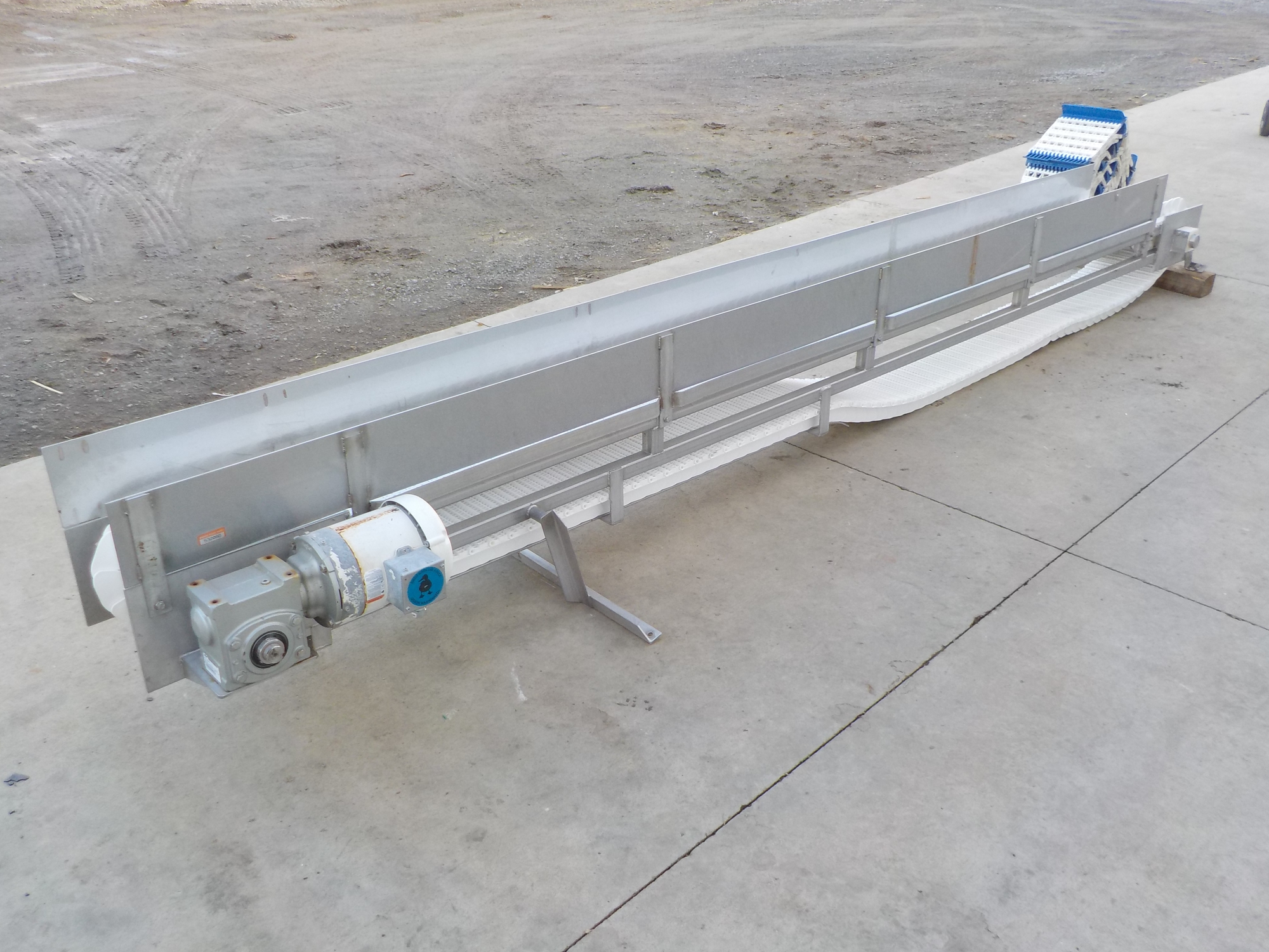 Commercial Stainless Steel Poly Conveyor Unit, Reduce Gear Box Drive, Extra Poly Belt, 10'' Width, 1...