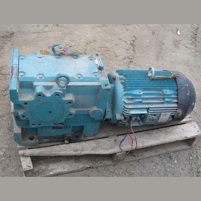 15HP Brook Crompton Rexnord SKZN65C12.5-D1 Right-Angle Gearhead Motor