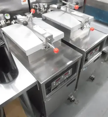USED HENNY PENNY COMPUTRON 600