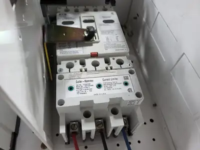 Used EATON CUTLER-HAMMER HFD3015 Switchgears British Columbia CA | Lenmark #239886